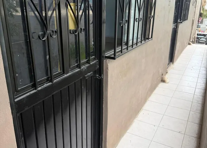 Pensión Hm Cuarteria Cangrejos 3*